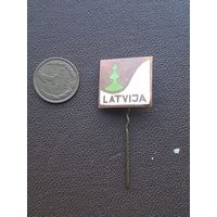 Значок тяжелый, эмали. Латвия