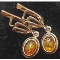 Серьги, серебро с янтарем. 4.4 гр. Клейма ПФГН 925 пр.