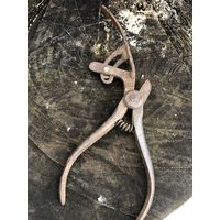 Клещи старинные для развода зубьев пил