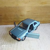 Винтаж.Модель Ford Escort."Corgi".Англия.1/36