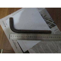 Ключ четырёхгранный ,держатель  головок.