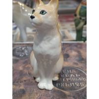 Статуэтка Кошка, или кот, или пума.