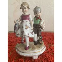 Статуэтка Дети Германия Volkstedt.