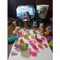 Игрушки из мультфильмов  с рубля .