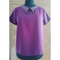 Красивая блузка свободного покроя 46 размера, очень красивого цвета темной фуксии или насыщенно фиолетово-бордового, 46размера.