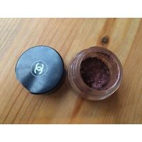 Тени от Chanel, б/у, продаю излишек. Ложатся на веки идеально, можно рисовать стрелки. Долго держатся и не осыпаются.