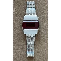 Часы ЭЛЕКТРОНИКА-1. Терминатор. Все родное. Поставил батарейки, не за работали. Состояние ХОРОШЕЕ!