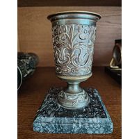 Карандашница из бронзы