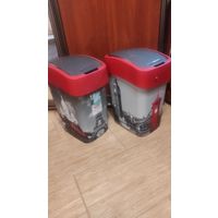 Ведра для мусора, пластик, Польша, отличное качество, очень красивые. Хорошее состояние. Высота 45 см, размер 46 на 20 на 27 см. Цена за одно ведро 30,00