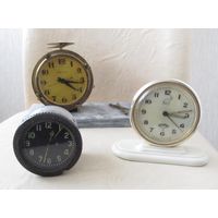 Все лоты с рубля.Часы настольные,одним лотом.