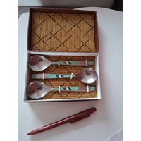 Ложки с эмалью.