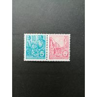 ГДР 1955 Сцепка горизонтальная из марок стандарта "Пятилетка" (чистая**) Mi. W5 453x+455х каталог 8.00 евро
