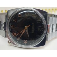 Редкие часы "Ракета Канистра" циферблат в люксе