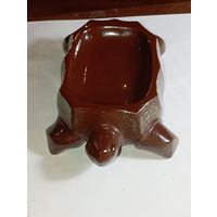 Фарфоровая статуэтка Черепаха  .