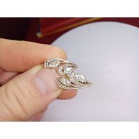 С рубля без мц. сережки "лепестки", в Голова направо 925пр.