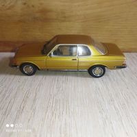 Mercedes 230CE-280CE.Minichamps.1/43.
