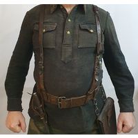 Оригинальная плечевая Y-образная казачья разгрузка в коричневом цвете. Думаю где-то середины 20-х если не раньше.Впечатляет качество пошива и толщина и мягкость кожи