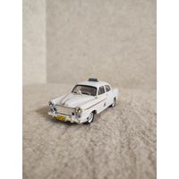 HOLDEN FE  без линзы на фарах