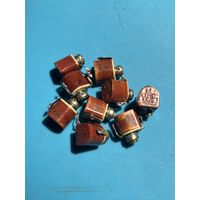 Конденсатор КТ2-17,  емкость 1,5...5пФ (цена за 1шт)