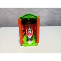 Собака пес фигурка игрушка киндер kinder тайная жизнь домашних животных будка