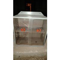 Аптечка навесная настенная из пластика