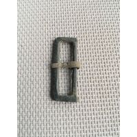 Пряжка с рубля!