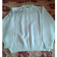 Свитер белого цвета, шерстяной