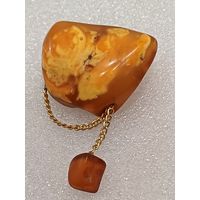 Все лоты с 1р.Пейзажный янтарь брошь