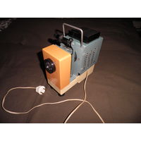 Диапроектор ДП,фильмоскоп,для просмотра диафильмов(мультики,сказки и др.),времён СССР.С рубля.