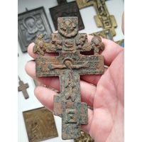 Крупный,старинный наперстных крест,с рубля