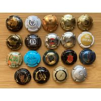 Небольшая коллекция плакеток.