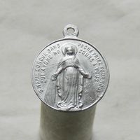 Французский католический церковный медальон с Божьей Матерью