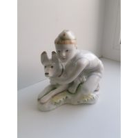 Статуэтка - Пограничник с собакой, ЛФЗ, торги с Рубля