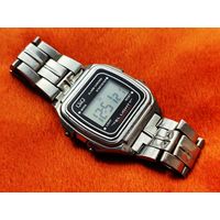 Электронные часы, Q&Q, с браслетом. Торг есть.