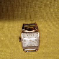 Часы женские механические "слава"  (Au). на ходу.