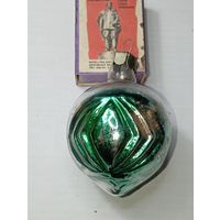 Игрушка на ёлку ,  Свекла , винтаж , стекло , СССР . С рубля