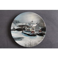 Тарелка коллекционная настенная [Wedgwood, Скованные льдом, Bradex #26-W90-53.5] D=20см.