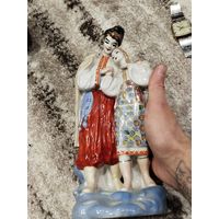 Крупная статуэтка ссср,майская ночь,фарфор,целая!