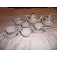 Сервиз(остатки)чайный Ромашка Рига времён СССР.С рубля.