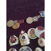Значки военные одним лотом