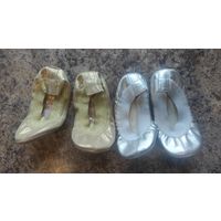 Чешки 2 пары серебро и золото. По стельке 15,5 см, натуральная кожа, очень мягкая. Хорошее состояние. Цена за 2 пары 25,00