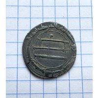 Куфический дирхем (вес 2,35).    .И-44