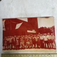 Фотография. Групповой снимок. Экскурсия. Старая Рига. Собор. Ретро СССР. 1980-е.