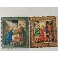 Две марки из серии "Рождество"