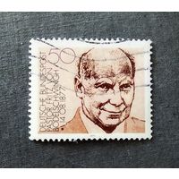 Марка Германия 1977 год Личности