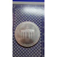 Германия 10 марок 1991 Бранденбургские ворота