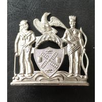 Кокарда ,вроде как полиция  Нью-Йорка