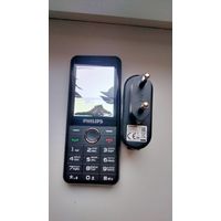 Philips Xenium E172, акб держит 2 недели.