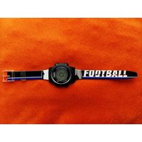 Электронные часы, Рекорд Спорт с ремешком Football. Торг есть.
