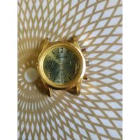 Часы наручные GENEVA  . В ремонт,коллекцию,на запчасти. Состояние на скане.